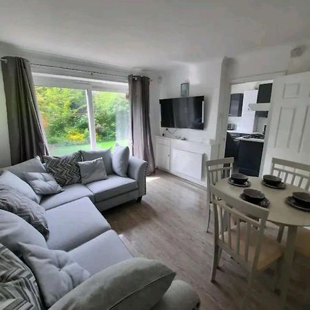 Lovely 2-Bed Apartment In Knowle Solihull Ngoại thất bức ảnh